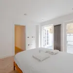 Sleek & Stylish 2Bd Flat - Warren Street
