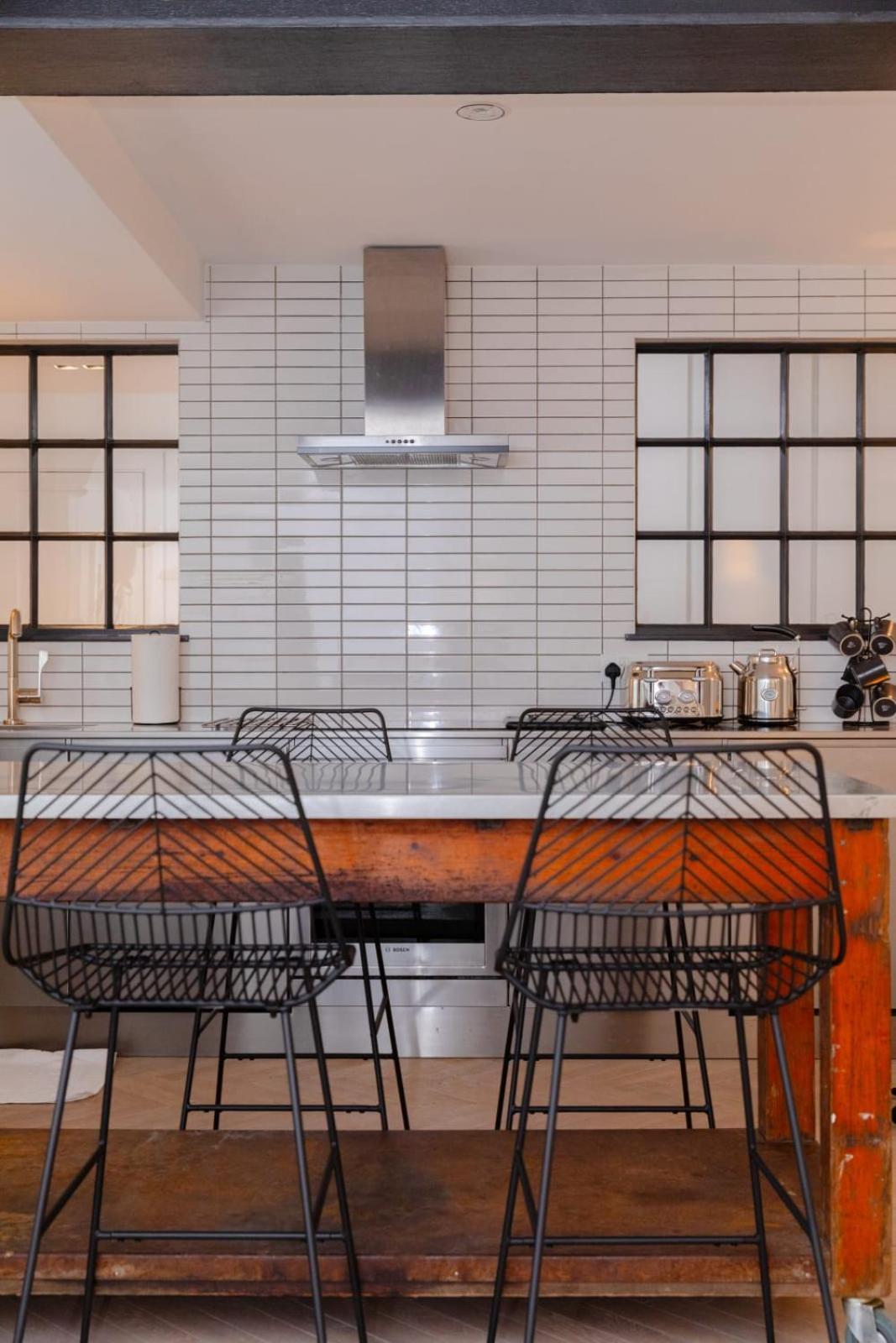 Apartment Sleek & Stylish 2bd Flat - Warren Street *
