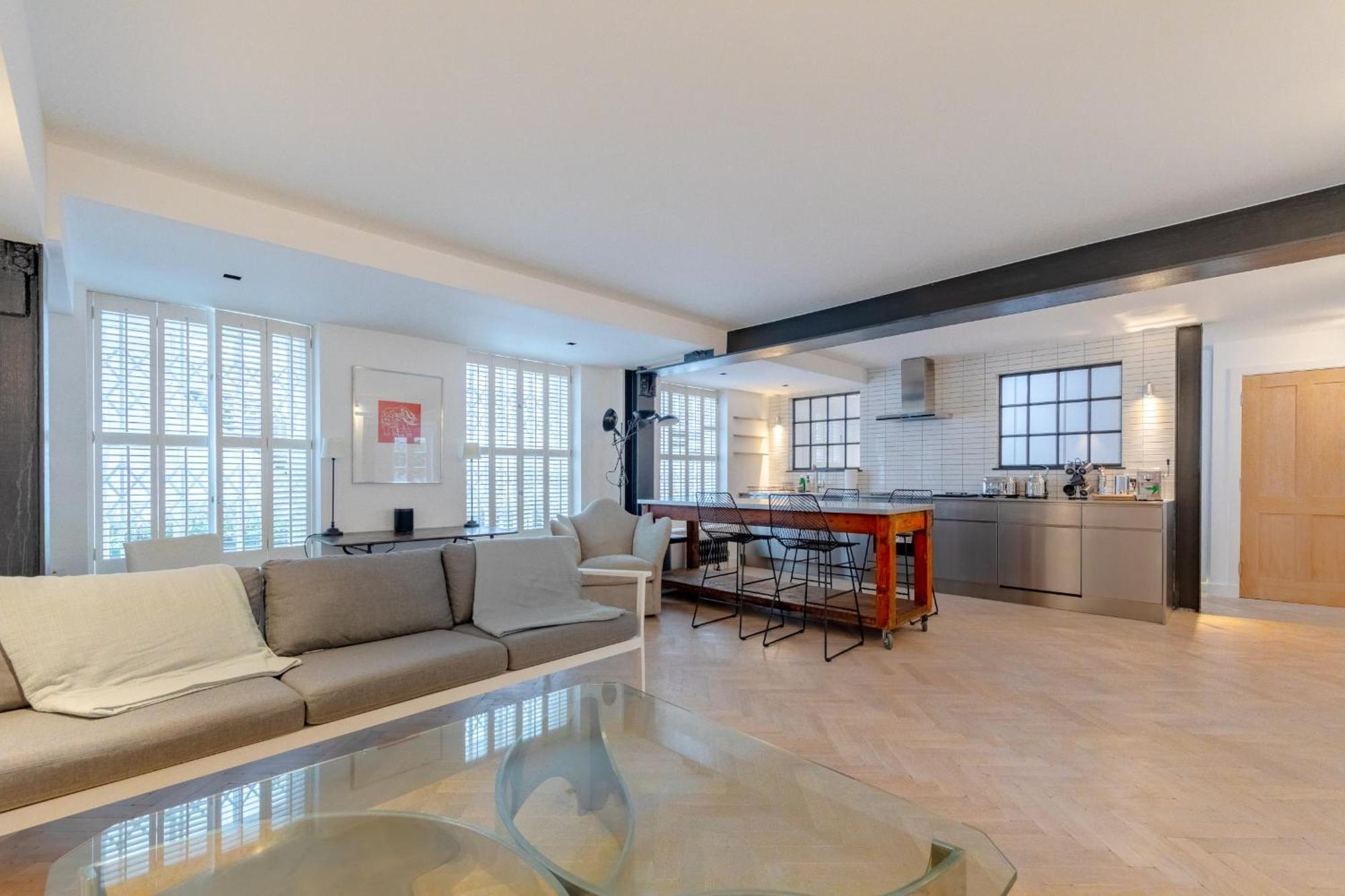 Sleek & Stylish 2bd Flat - Warren Street Appartamento *