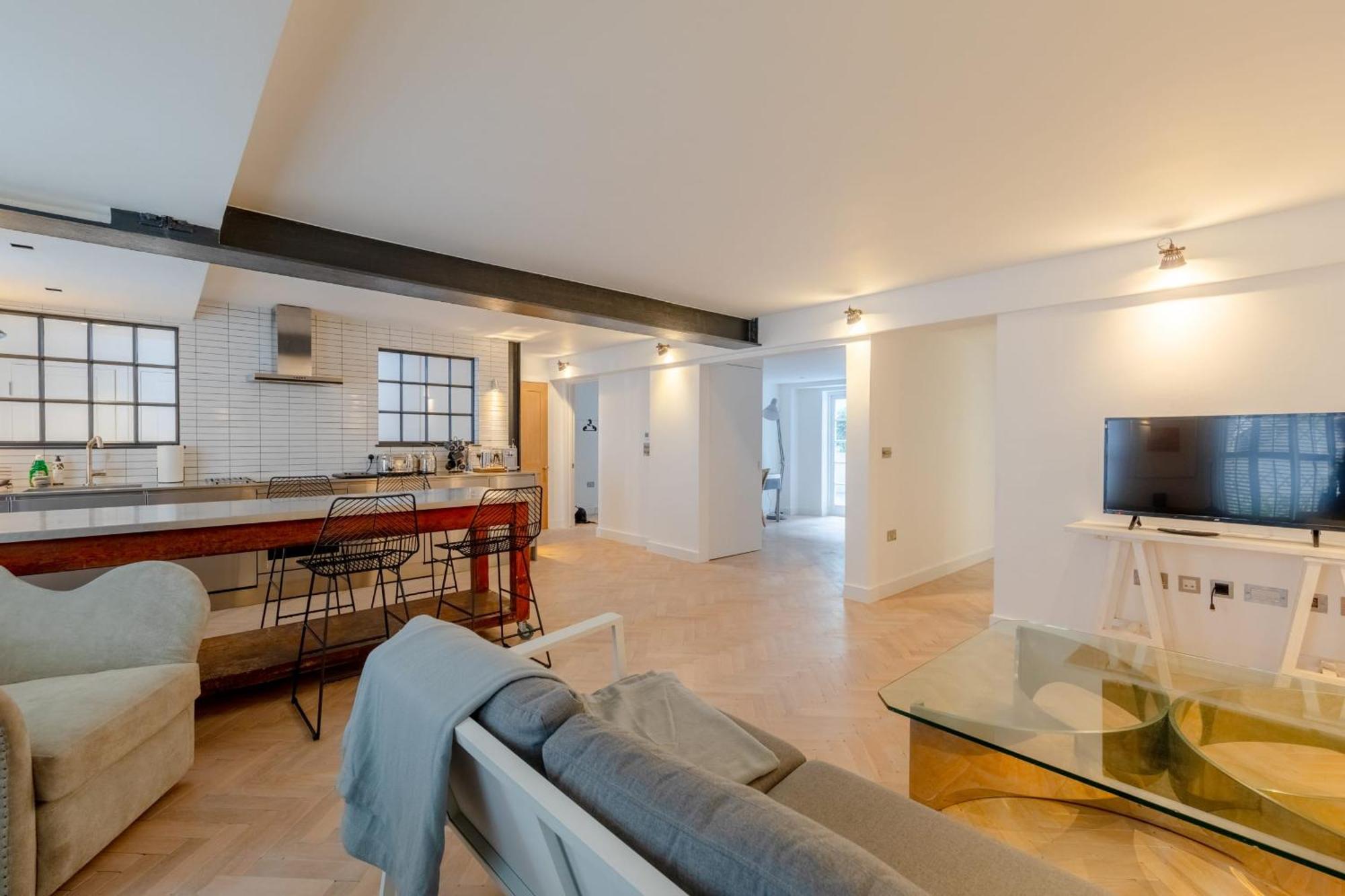 Apartment Sleek & Stylish 2bd Flat - Warren Street *